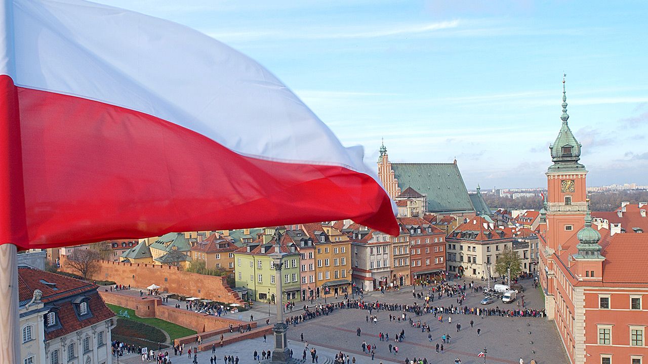 Charlotte d'Ornellas wskazuje, że Polska „nie chce zrezygnować z suwerenności” (fot. Shutterstock) Charlotte d'Ornellas wskazuje, że Polska „nie chce zrezygnować z suwerenności” (fot. Shutterstock)
