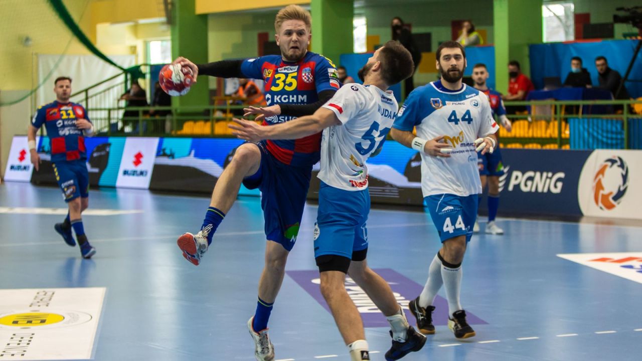 Trener Chrobrego Głogów Piotr Zembrzuski