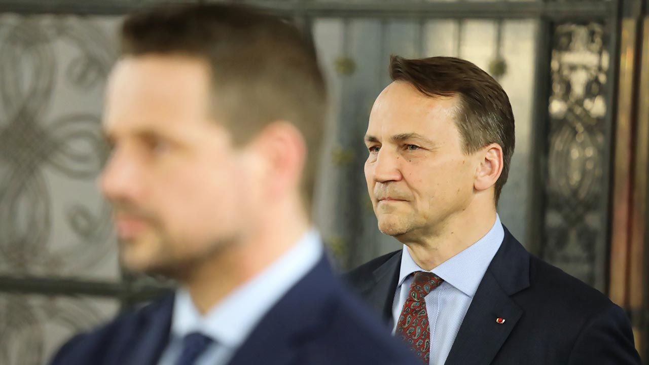 Sikorski miał kandydować na prezydenta, lecz zdecydowano, że lepszy będzie Trzaskowski (fot. PAP/Tomasz Gzell) Sikorski miał kandydować na prezydenta, lecz zdecydowano, że lepszy będzie Trzaskowski (fot. PAP/Tomasz Gzell)