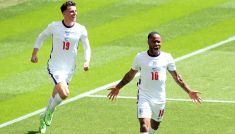 Raheem Sterling i Mason Mount (fot. Getty)