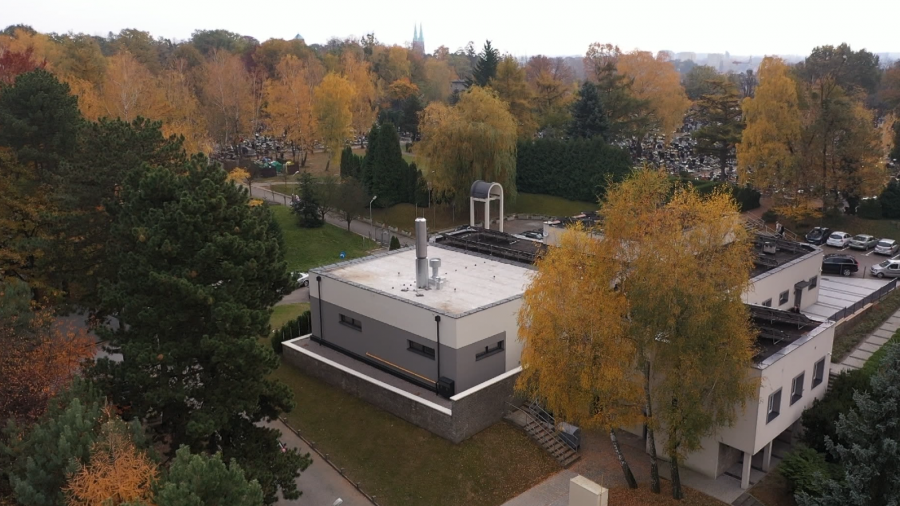 Budowa rybnickiego krematorium miała zakończyć się już w marcu. Fot. TVP3 Katowice