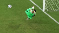 Lukas Hradecky zaimponował podczas fazy grupowej Euro 2020 (fot. Getty)