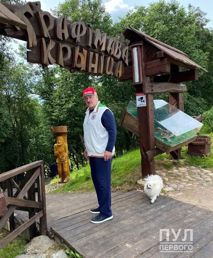 Аляксандр Лукашэнка з Умкам. (Фота: Пул Первого / Telegram)
