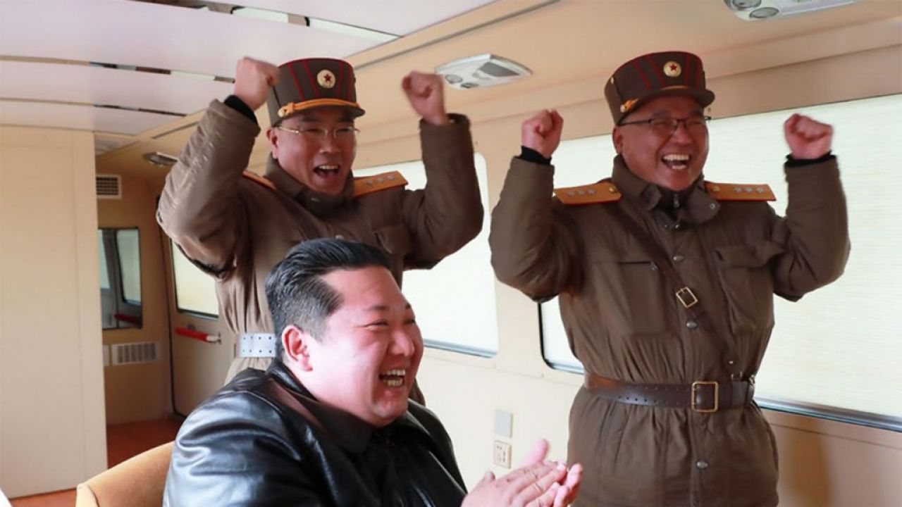 Kim Dzong Un rozbudowuje północnokoreańską armię (Fot. API/Gamma-Rapho; Getty Images)