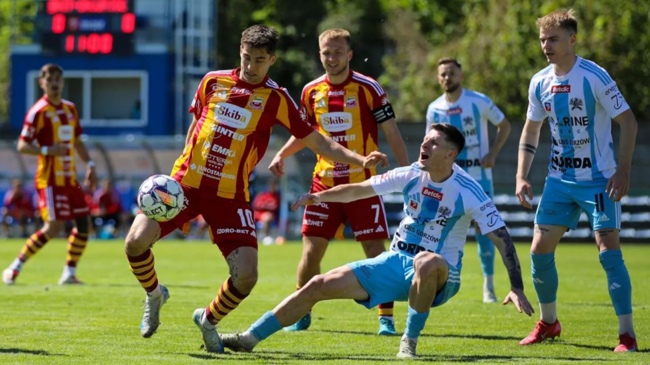 Chojniczanka Chojnice – Świt Szczecin. Betclic 2 Liga, 1/2 finału baraży o 1. ligę (#2). Transmisja online na żywo w TVP Sport (12.06.2025)