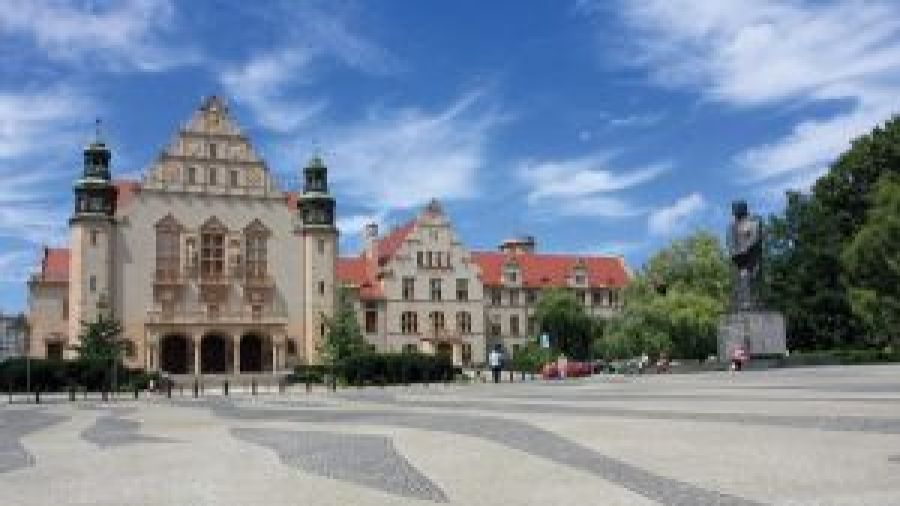 Psychologia, prawo i filologia najchętniej wybieranymi kierunkami na UAM (fot. UAM)