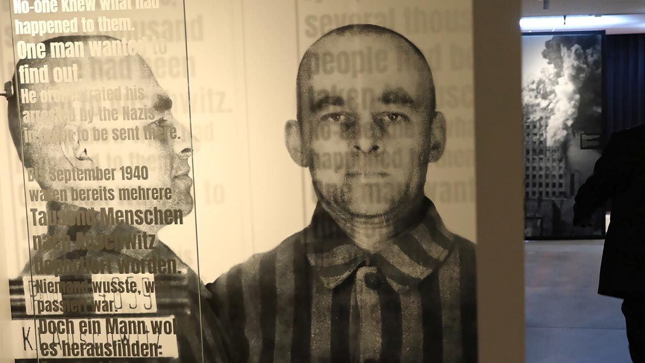 W Japonii wydano książkę o Witoldzie Pileckim (fot. PAP/Rafał Guz) W Japonii wydano książkę o Witoldzie Pileckim (fot. PAP/Rafał Guz)