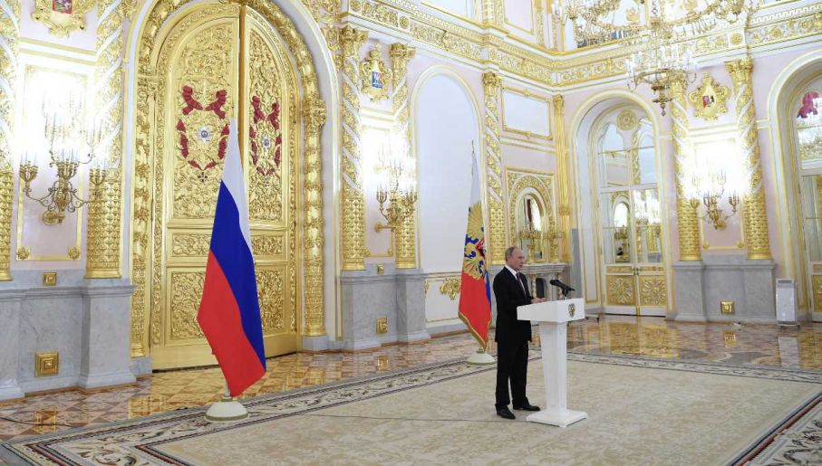 Władimir Putin umie zadbać o bliskich (fot. PAP/EPA/ALEXEI NIKOLSKY/SPUTNIK /KREMLIN POOL)