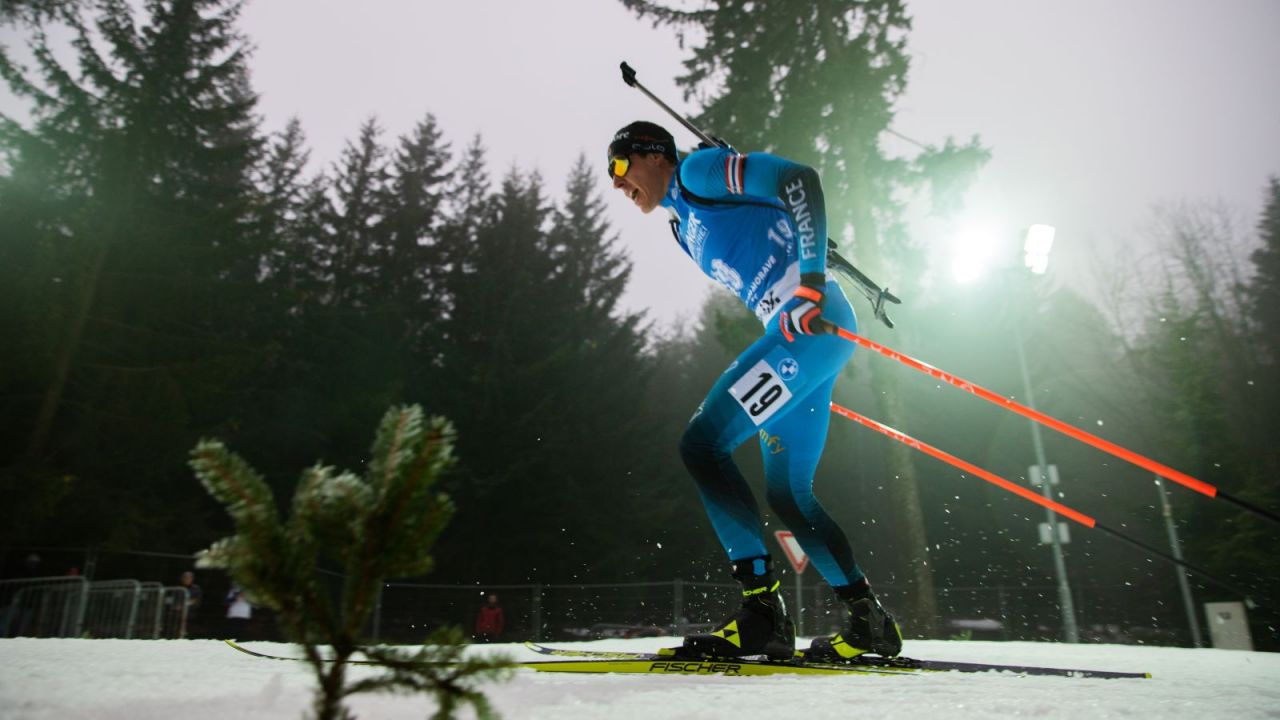Quentin Fillon Maillet wygrał sprint w Nowym Meście (fot. Getty)