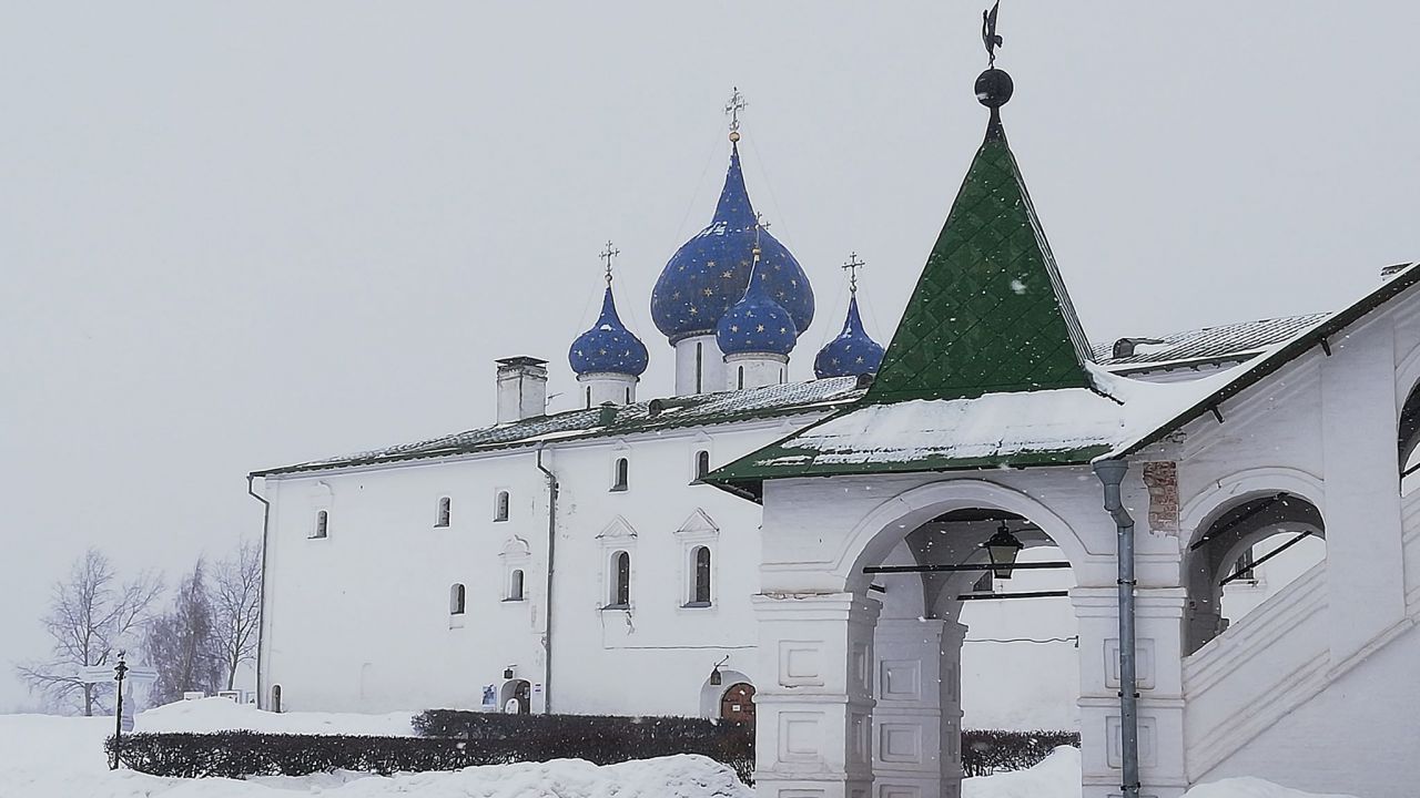 Suzdal w zimowej odsłonie wygląda magicznie (fot. Agnieszka Wasztyl) Suzdal w zimowej odsłonie wygląda magicznie (fot. Agnieszka Wasztyl)
