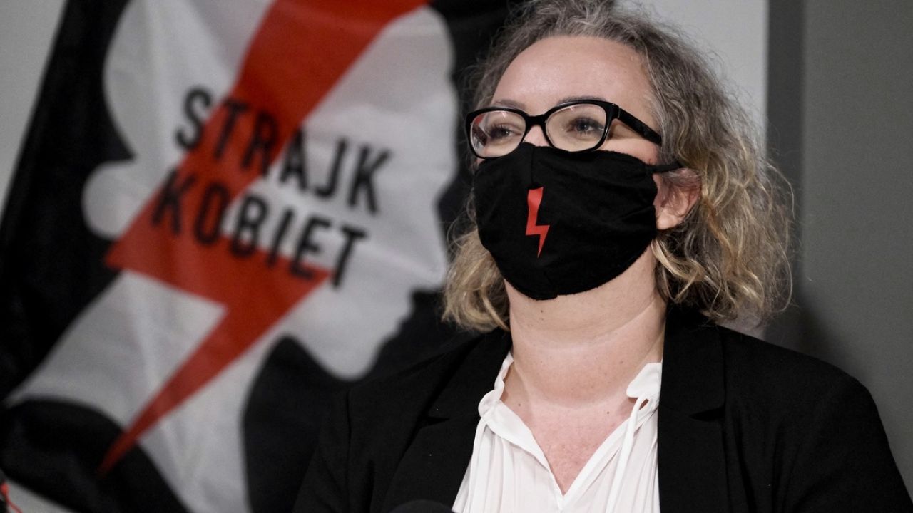 – Usłyszano nas dopiero gdy na ulicy padło hasło: Wypier***ać – stwierdziła feministka (fot. PAP/Mateusz Marek) – Usłyszano nas dopiero gdy na ulicy padło hasło: Wypier***ać – stwierdziła feministka (fot. PAP/Mateusz Marek)