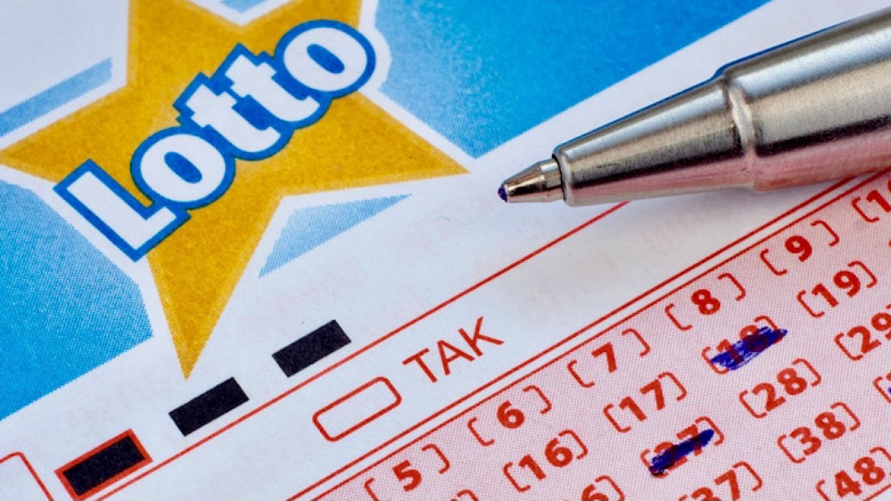 Wyniki Lotto w niedzielę 20 lutego 2022. Multi Multi, Ekstra Pensja