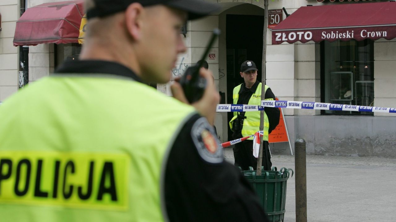 Morderstwo w Warszawie. Śledczy ustalili tożsamość podejrzanych (fot. Zdjęcie ilustracyjne PAP/Andrzej Wiktor)