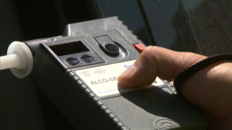Prowadzenie pojazdu mimo orzeczonego zakazu stanowi przestępstwo, za które grozi kara do 5 lat więzienia  (fot. ilustracyjna TVP3 Wrocław)