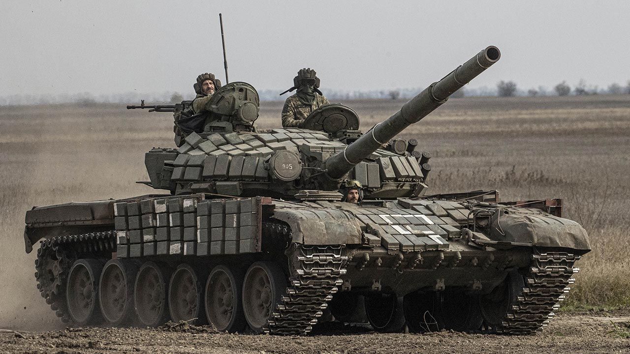 O problemach rosyjskich wojsk w Donbasie informował wcześniej szef władz obwodu ługańskiego (fot. Metin Aktas/Anadolu Agency via Getty Images)