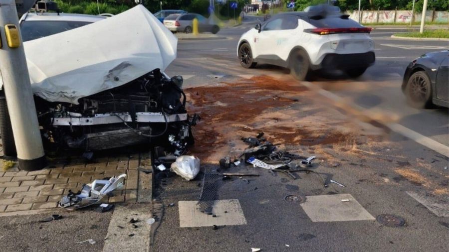 Wypadek w Szczecinie. Dwie osoby ranne (źródło: Adam Wójcik)