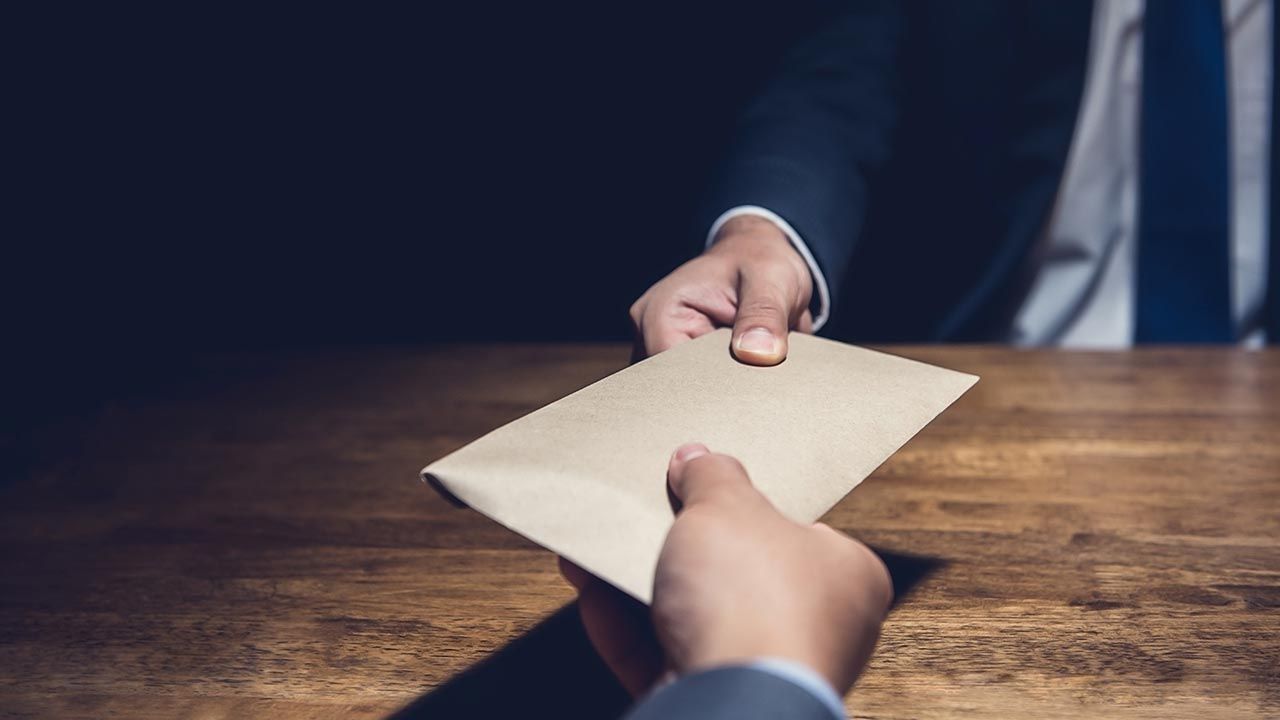 Mężczyźnie grozi nawet 8 lat więzienia (fot. Shutterstock/Atstock Productions) Mężczyźnie grozi nawet 8 lat więzienia (fot. Shutterstock/Atstock Productions)