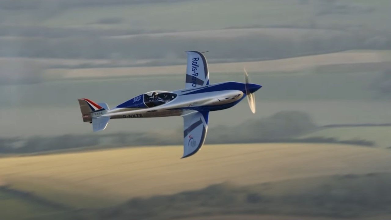 Spirit of Innovation osiągnął w czasie lotu testowego prędkość 623 km/godz. (fot. Rolls-Royce / Youtube)