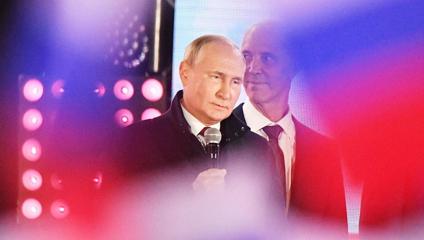Władimir Putin za niepowodzenie na froncie obwinia wojskowych (fot. PAP/EPA/MAKSIM BLINOV/SPUTNIK/KREMLIN POOL)