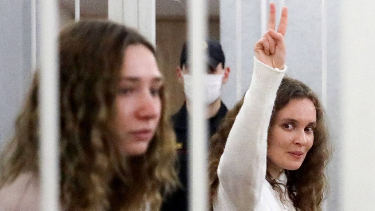 Andrejewą i Czulcową skazano za rzekomą „organizację zamieszek” (fot. PAP/EPA/Stringer) Andrejewą i Czulcową skazano za rzekomą „organizację zamieszek” (fot. PAP/EPA/Stringer)