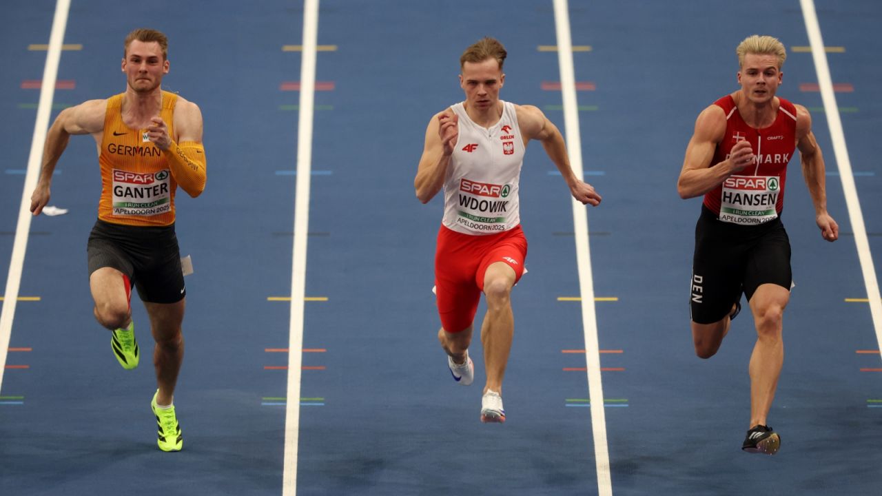Lekkoatletyczne HME. Oliwer Wdowik w półfinale biegu na 60 m | TVP SPORT