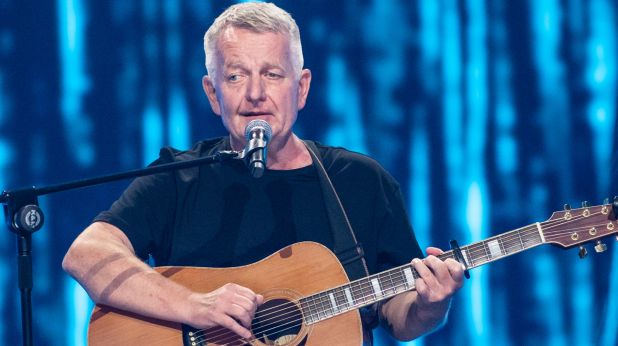 Stanisław Głowala – „Sound of Silence”; „The Voice Senior”, Przesłuchania w ciemno, 17 stycznia 2026