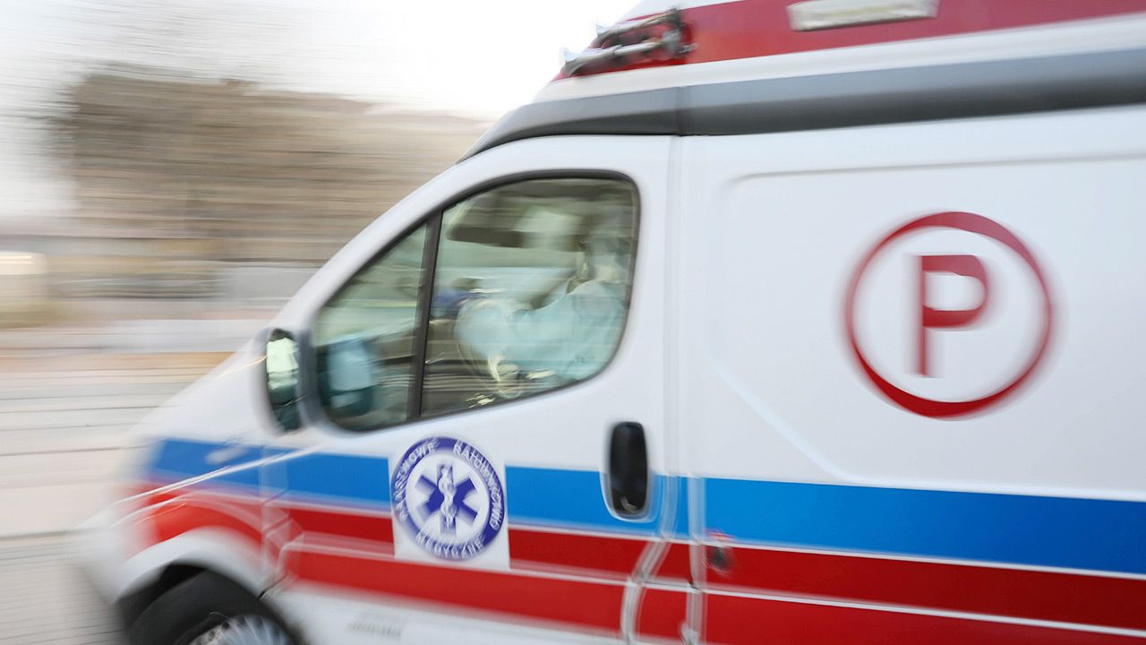 Dwie osoby zostały poparzone kwasem w firmie kurierskiej (fot. PAP/Leszek Szymański) Dwie osoby zostały poparzone kwasem w firmie kurierskiej (fot. PAP/Leszek Szymański)
