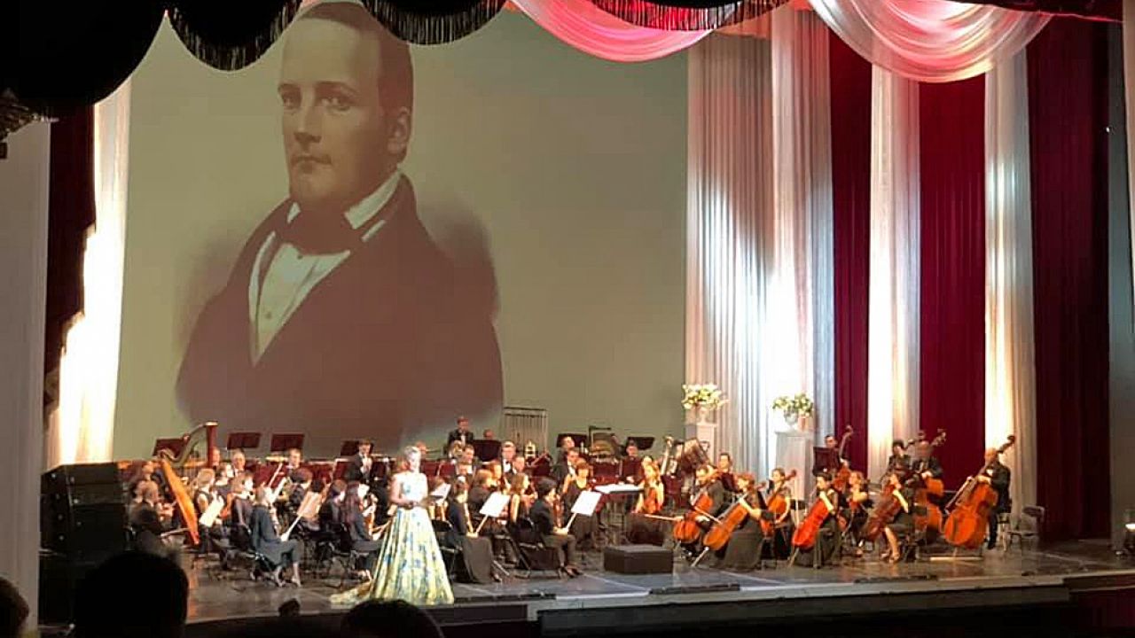 Podczas koncertu wykonano m.in. „Bajkę” Stanisława Moniuszki (fot. FB/Ambasada RP w Mińsku) Podczas koncertu wykonano m.in. „Bajkę” Stanisława Moniuszki (fot. FB/Ambasada RP w Mińsku)