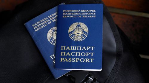 Беларускія пашпарты. Здымак мае ілюстрацыйны характар. Фота: Таццяна Верамеева / Белсат