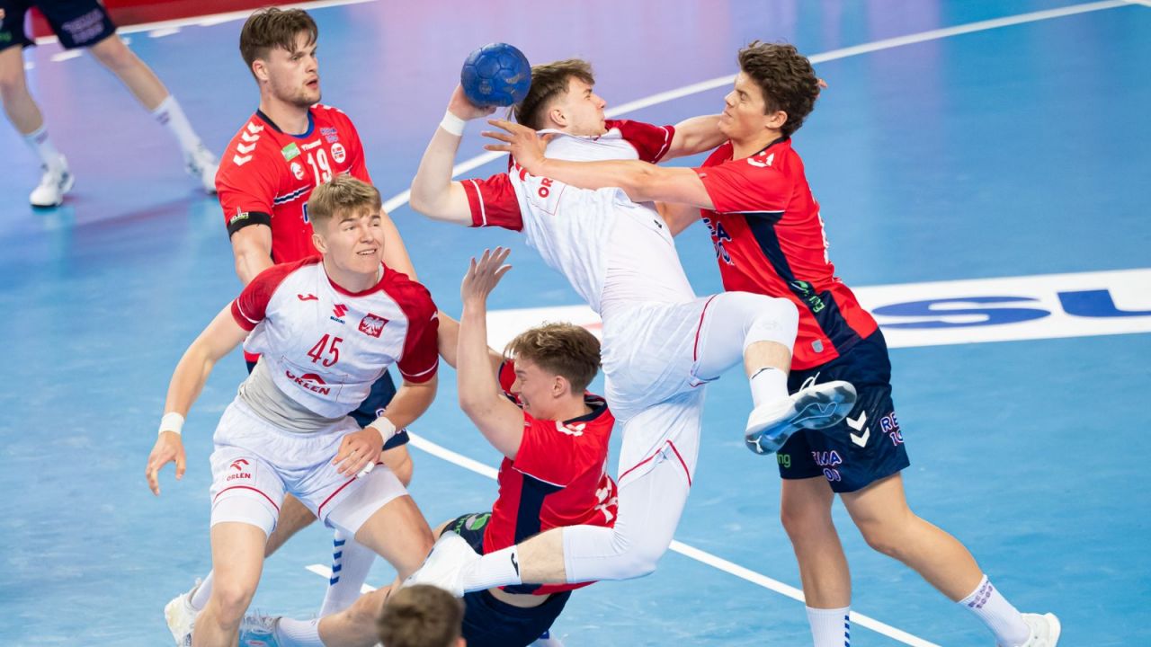 Polacy zostali rozbici przez Norwegów i opadli z rozgrywanych w Polsce MŚ U21 już w pierwszej rundzie (fot. Paweł Bejnarowicz / ZPRP)