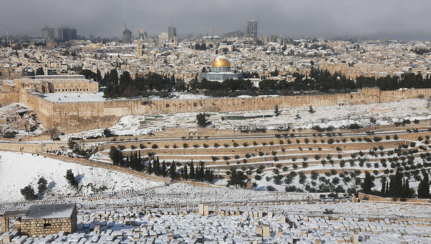 Śnieg w Jerozolimie (fot. PAP/EPA/ABIR SULTAN )