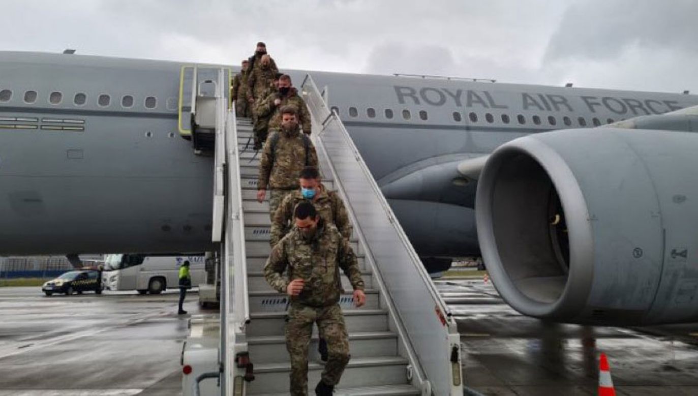 Brytyjscy marines na Okęciu (fot. TT/MON)