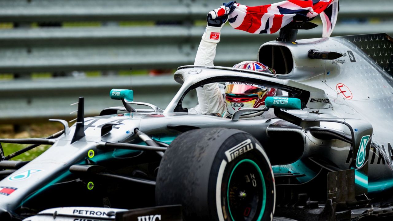 W roku 2019 na Silverstone wygrał idol gospodarzy, Lewis Hamilton (fot. Gettyimages)