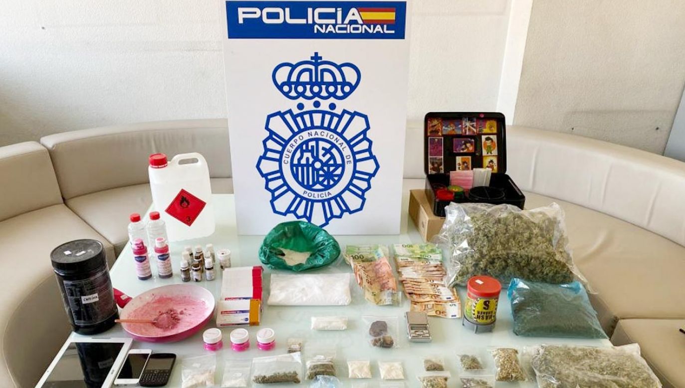 Skonfiskowano różową kokainę” (fot. Police)