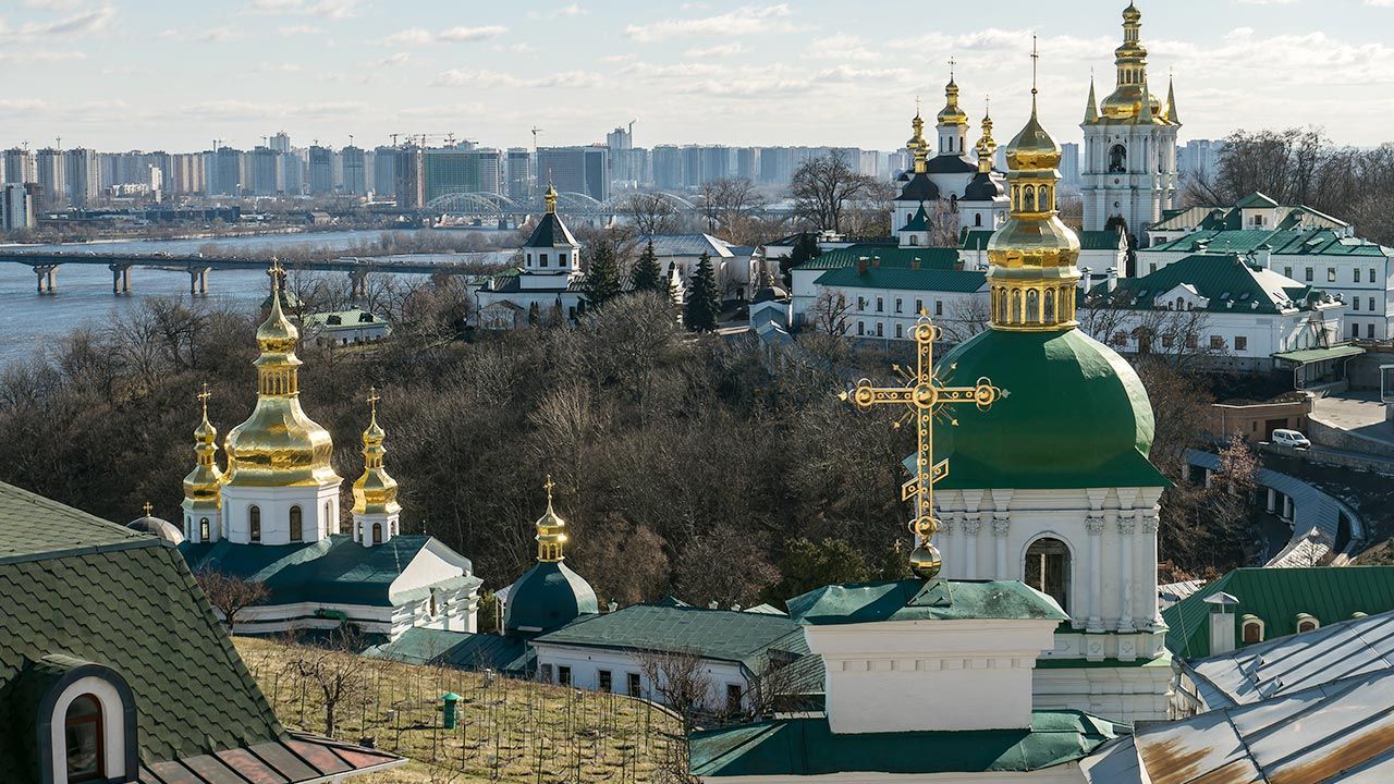 La guerra en Ucrania.  Las autoridades ordenaron a la Iglesia Ortodoxa Rusa que abandonara un monasterio en Kiev