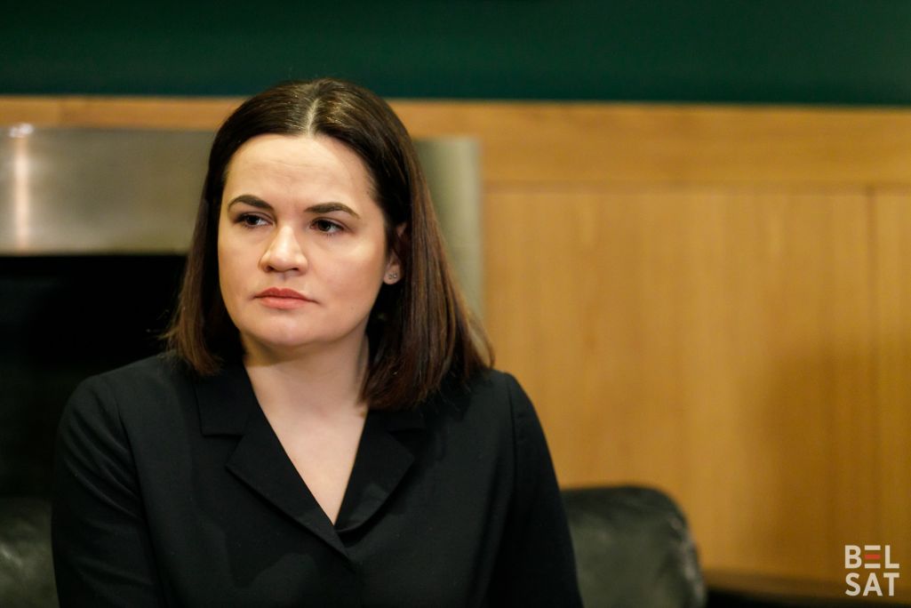 Святлана Ціханоўская на сустрэчы з кіраўніцтвам тэлеканалу «Белсат» падчас яе візіту ў Варшаву, Польшча. 8 студзеня 2024 года. (Фота: Таццяна Верамеева / Белсат)