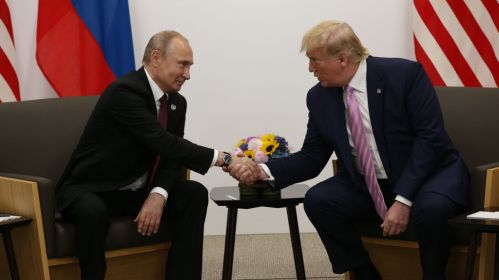 Уладзімір Пуцін і Доналд Трамп падчас сустрэчы ў 2019 годзе. Фота: Mikhail Svetlov/Getty Images
