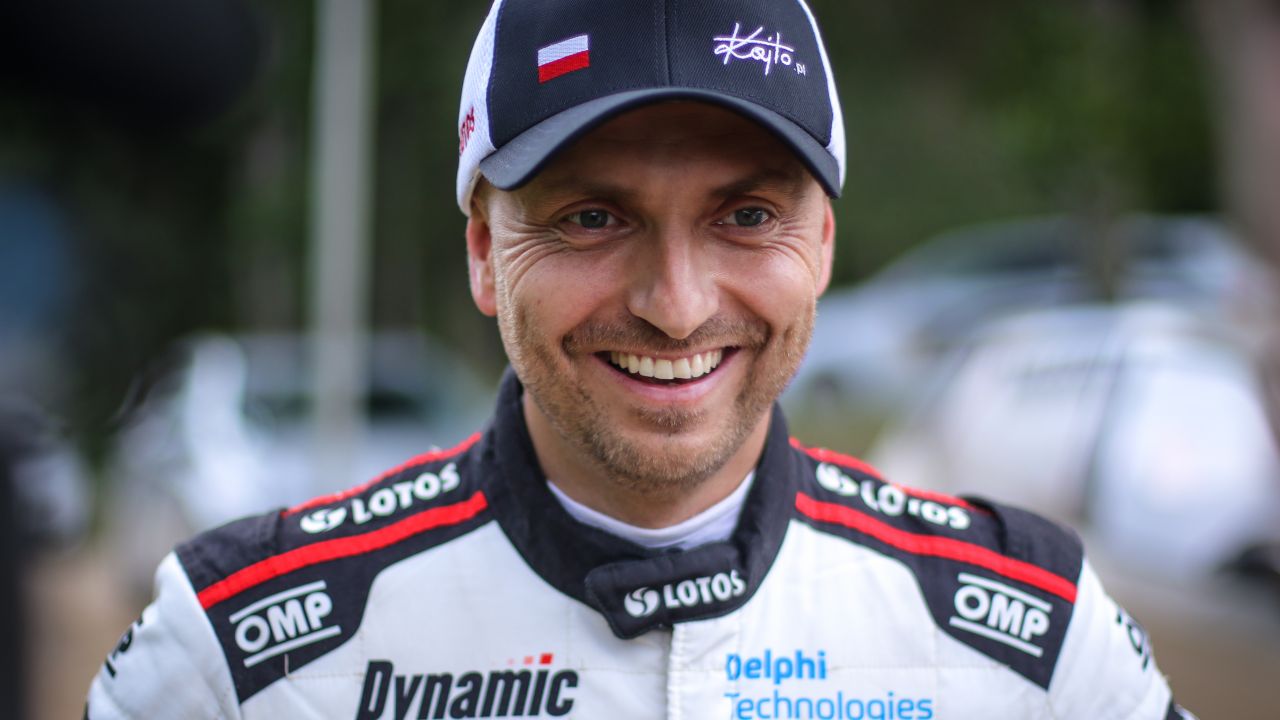 Kajetan Kajetanowicz ma wciąż nadzieję na mistrzostwo świata WRC. Był już mistrzem Polski i mistrzem Europy (fot. materiały prasowe K. Kajetanowicza)