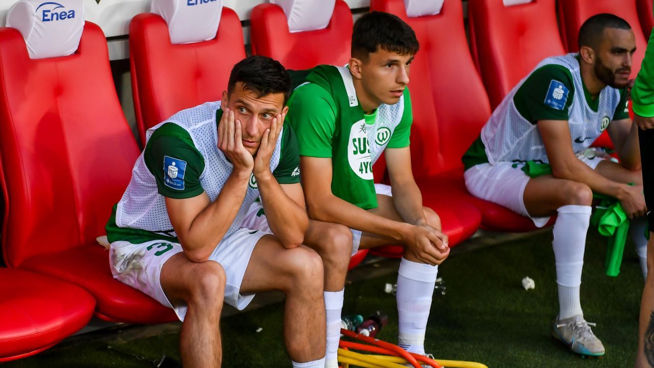 Warta Poznań pożegnała się z Ekstraklasą po czterech latach (fot. 400mm.pl)