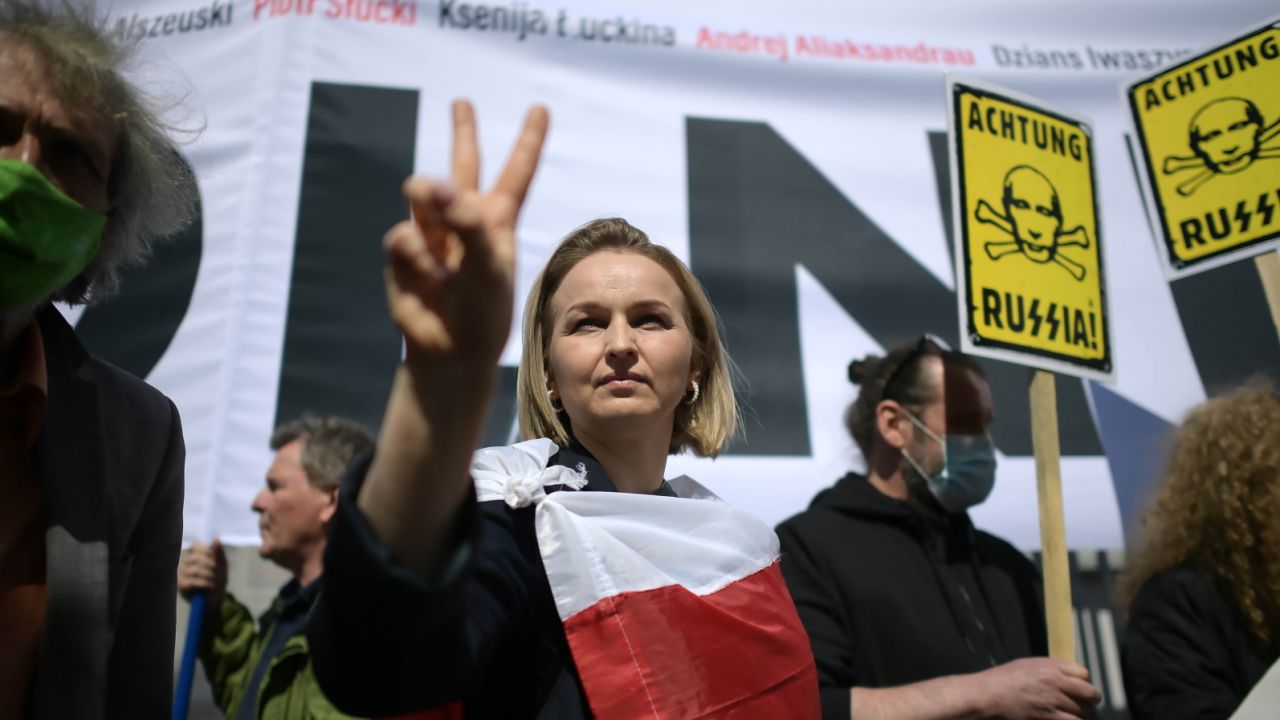 Manifestacja w obronie Andrzeja Poczobuta w Warszawie (fot. PAP/Marcin Obara) Manifestacja w obronie Andrzeja Poczobuta w Warszawie (fot. PAP/Marcin Obara)