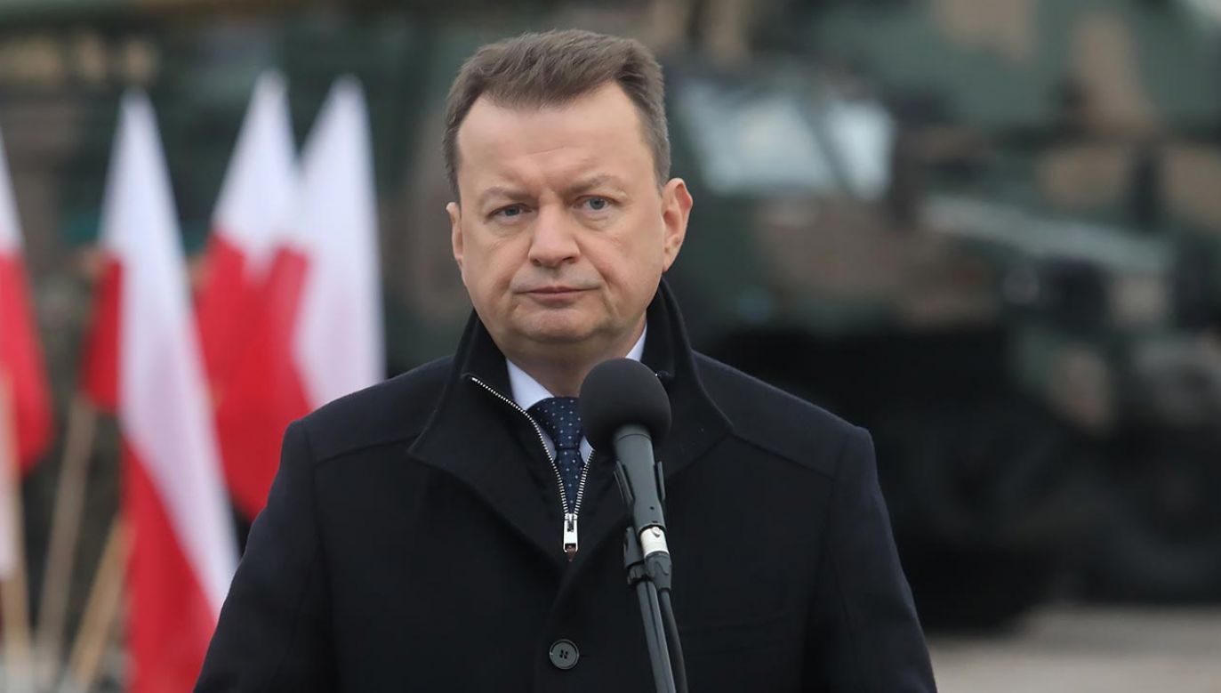 Mariusz Błaszczak odniósł się do wypowiedzi polityków PO (fot. PAP/Artur Reszko)