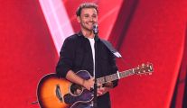 Jan Górka swoim głosem oczarował dziewczyny. Wybrał team Lanberry (fot. Jan Bogacz/TVP)