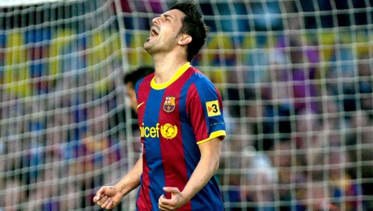 Po 11 meczach bez gola David Villa wreszcie miał się z czego cieszyć (fot. PAP/EPA)