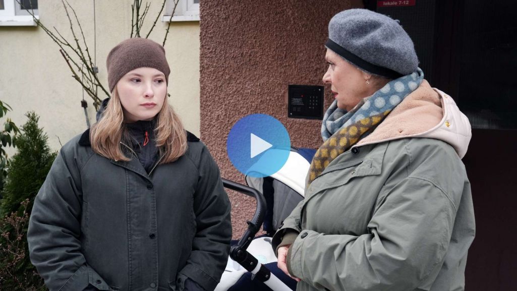 Rawiczowa  będzie starała się pozyskać jak najwięcej informacji od Sofii. Nieświadoma niczego dziewczyna zacznie się zwierzać kobiecie. Fot. Elżbieta Kasperska/Artrama