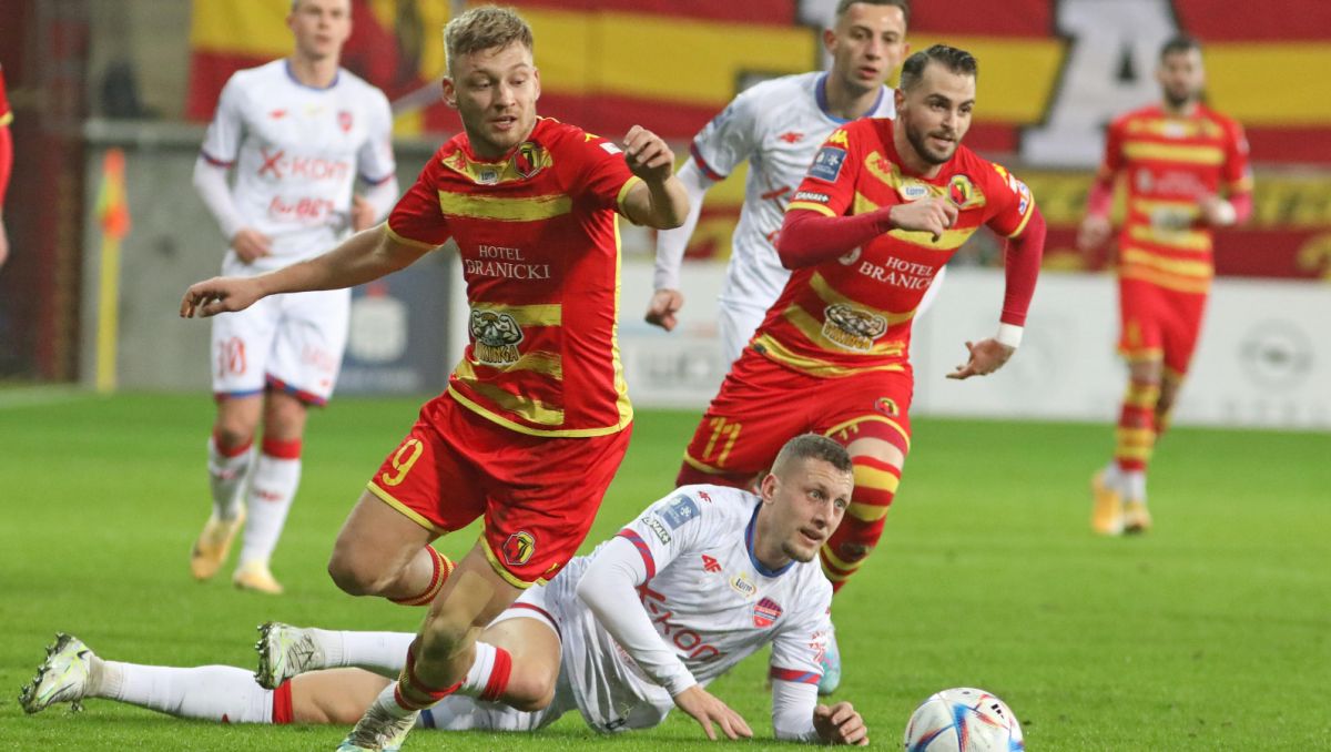 PKO BP Ekstraklasa. Jagiellonia Białystok przegrała 1:2 z Rakowem ...