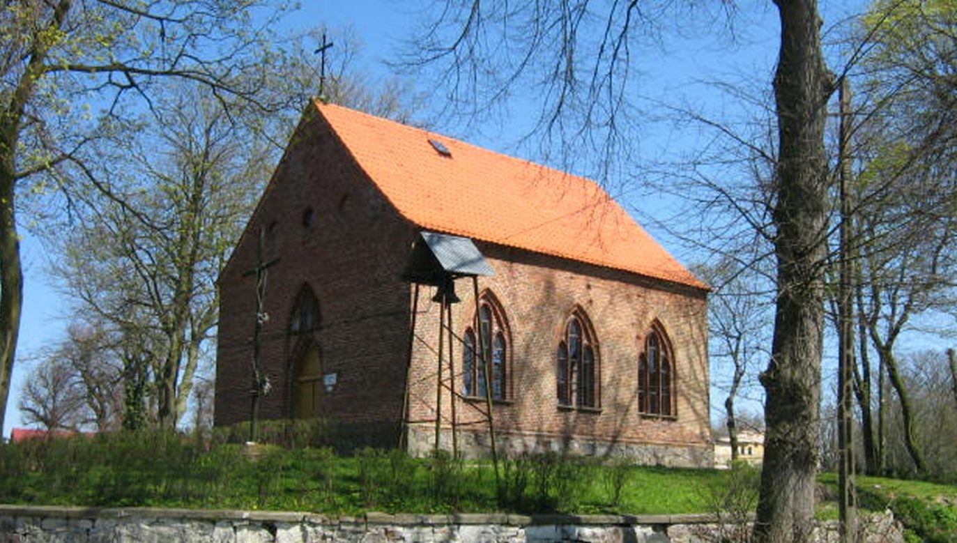 W Wiejkowie odkryto kurhan Haralda Sinozębego (fot. Wikipedia/Radosław Drożdżewski)
