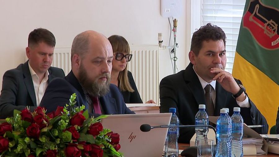 Lucjusz Nadbereżny z absolutorium i wotum zaufania od radnych. Zastrzeżenia ma Regionalna Izba Obrachunkowa