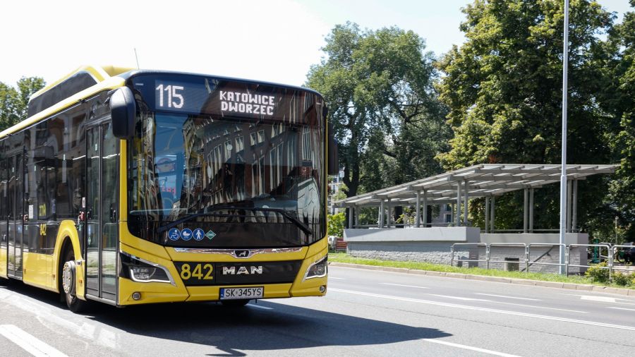Autobusy z podobnym napędem jeżdżą już po Katowicach. Fot. KAW