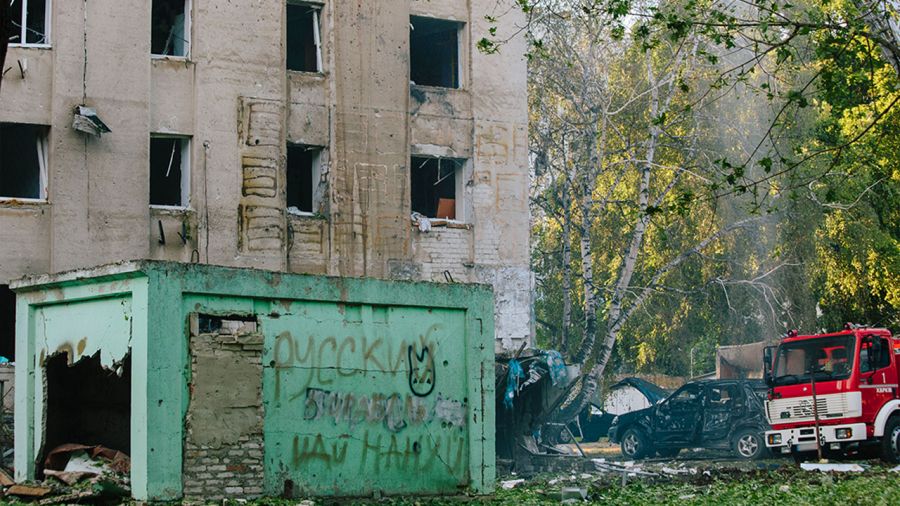 Kolejne ofiary ataku rosyjskich dronów na Ukrainę (fot. Pavlo Pakhomenko/NurPhoto via Getty Images)