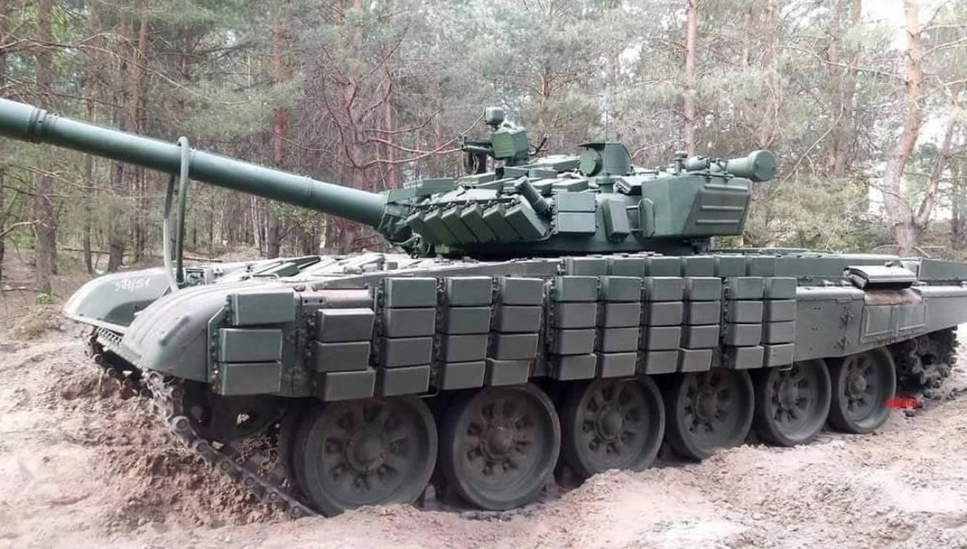 Zmodernizowany na potrzeby ukraińskiej armii polski T-72M1R (fot. TT/@UAWeapons)